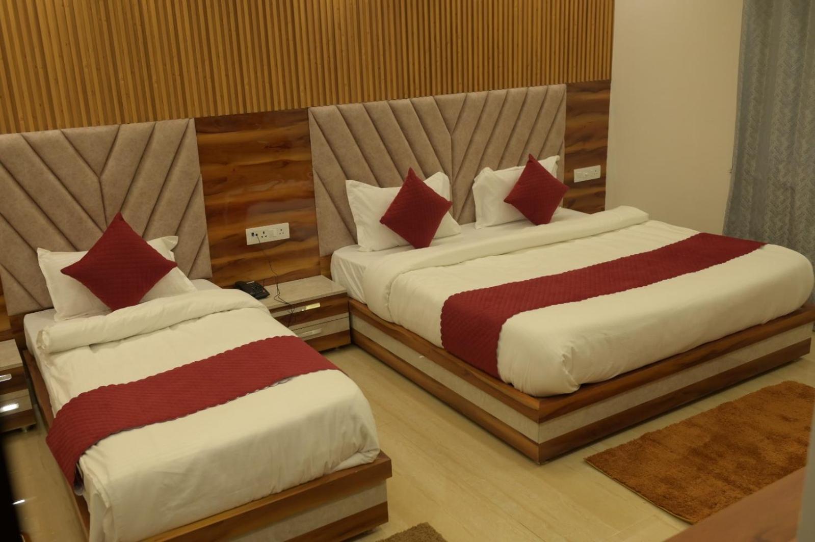 Hotel Udit Inn Rudraprayāg Dış mekan fotoğraf